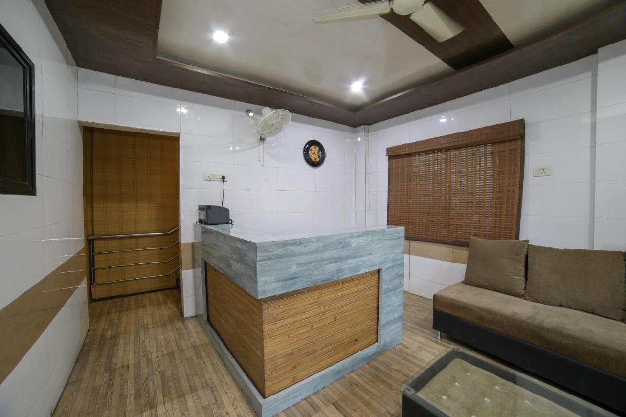 Oyo Flagship Hotel Chandani Rāipur 外观 照片